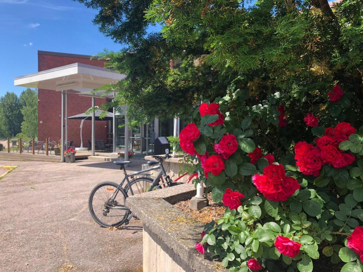 Hotel & Hostel Silmu Evitskog Eksteriør billede